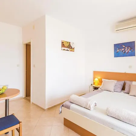 Lovely In With House Sea View Apartment Brela